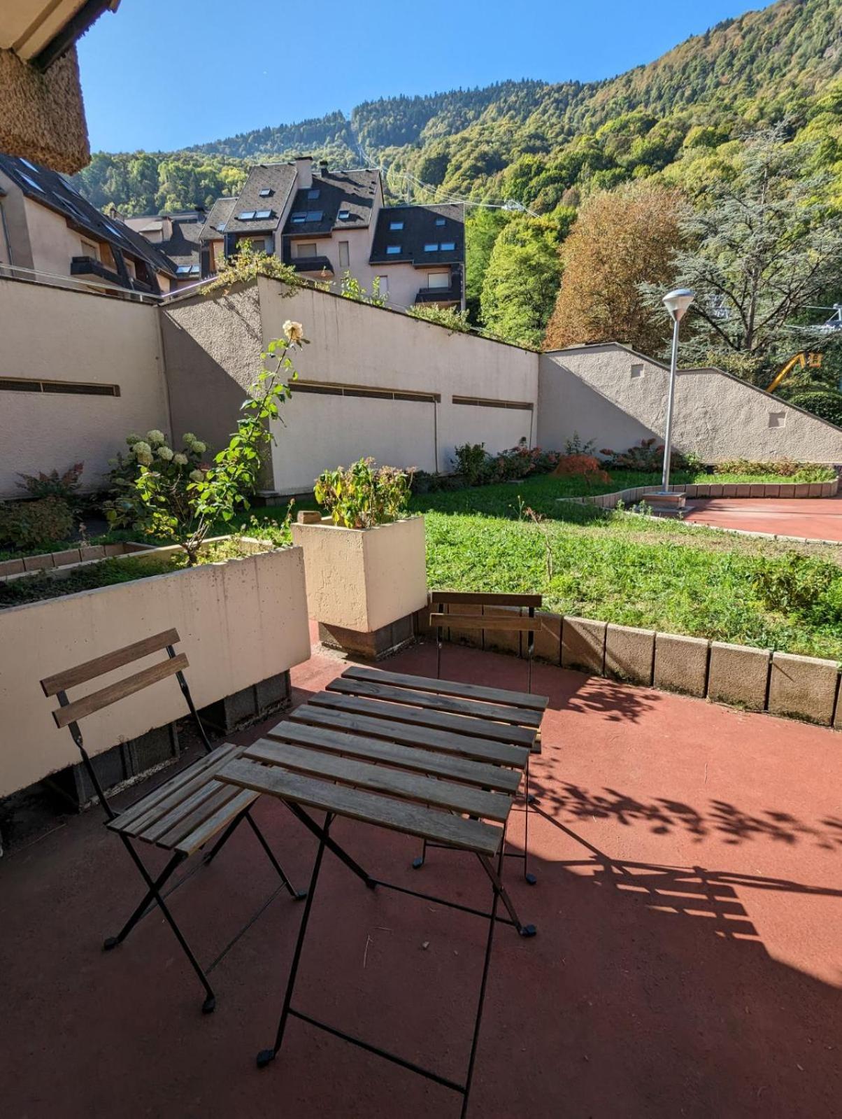 Studio Hyper Centre Bagneres-de-Luchon Exterior photo